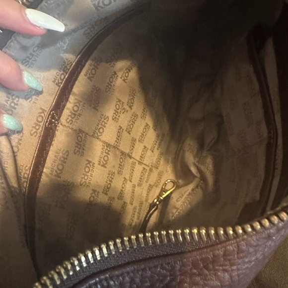 Michael Kors purse - Picture 6 of 11